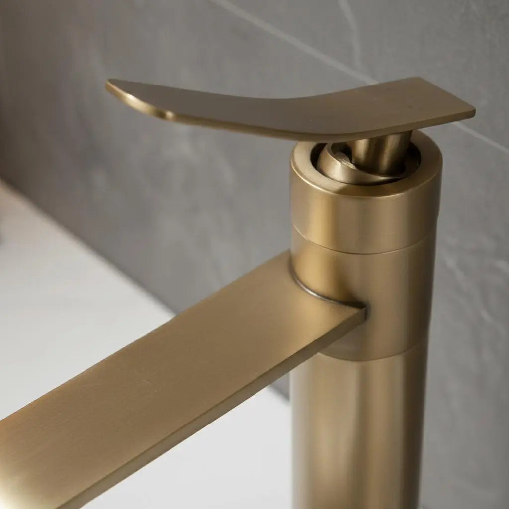 Robinet Cascade en Laiton Brossé MaisonBrass