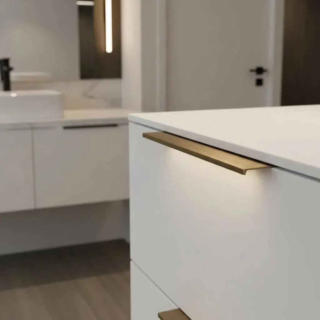 Poignée profilé plat en aluminium MaisonBrass