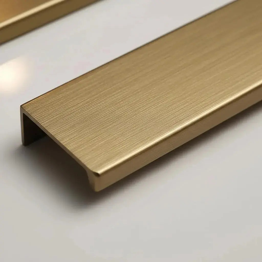 Poignée profilé plat en aluminium MaisonBrass