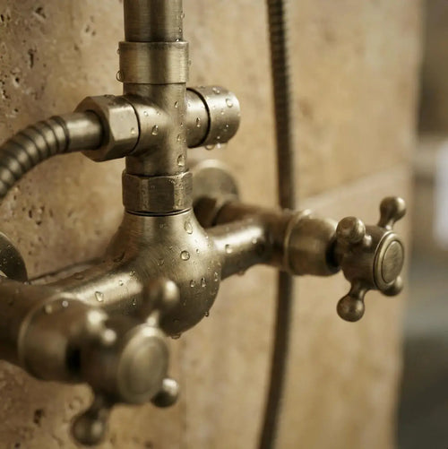 Arès — Colonne de douche en laiton massif brossé MaisonBrass