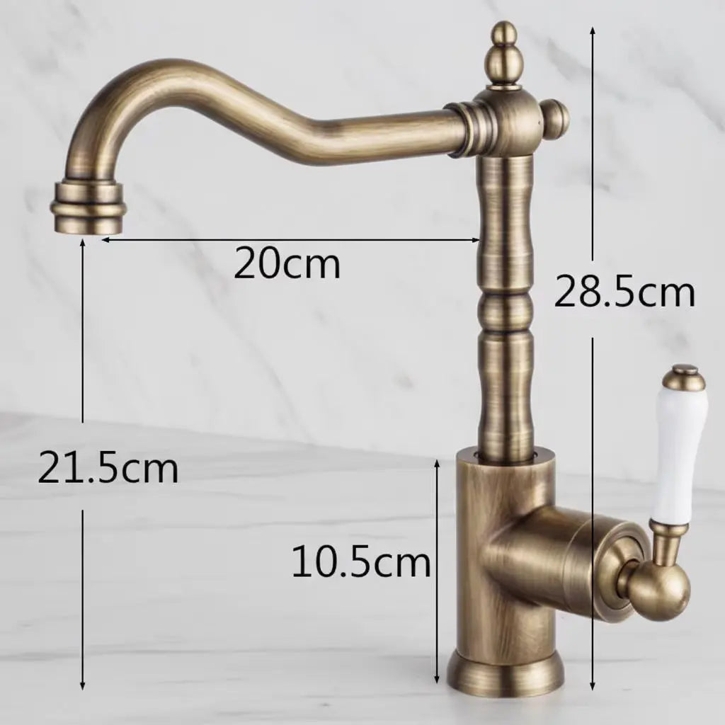 Mitigeur de cuisine en laiton antique & manette céramique blanche MaisonBrass