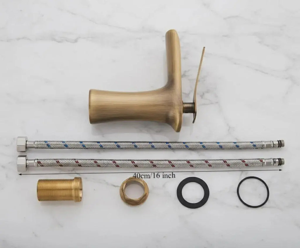 Robinet Cascade en Laiton antique - Finition Brossé MaisonBrass